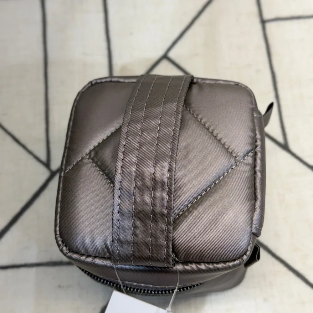 Lug Mini Swiz Jewelry Box OS Metallic Pearl Quilted Travel Case NWT